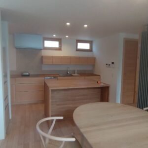 木の造作のオーダーキッチン